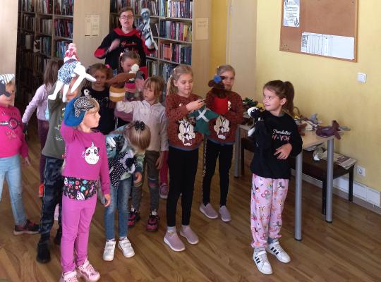 Radviliškio rajone lankėsi aktorė, kūrėja, lėlininkė Erika Šuklinskienė
