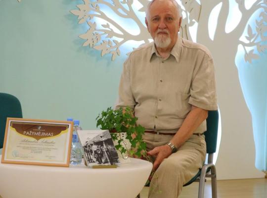 Bibliotekai padovanotas kraštiečio A. Šidlausko kūrybinis archyvas