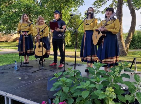 Pakiršinyje prasidėjo „Dvarų vakarų“ koncertai