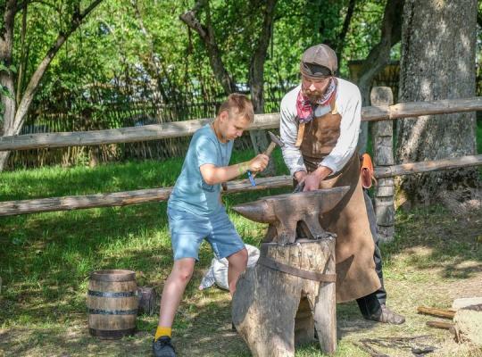 Kleboniškių muziejuje – senieji amatai ir nekasdieniai susitikimai