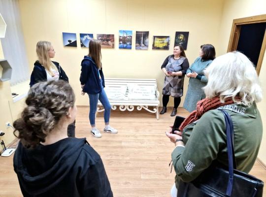 Bibliotekoje atidaryta moksleivių darbų paroda „Urbanistiniai peizažai“