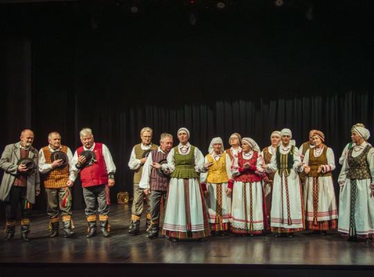 Folkloro dienos „Rasi rasoj rasi“ Radviliškio rajono folkloro ansamblių apžiūra-koncertas