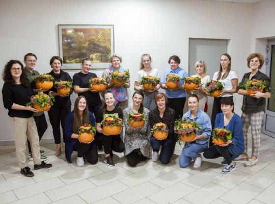 Floristinė „Rudens simfonija“ subūrė gražiems darbams