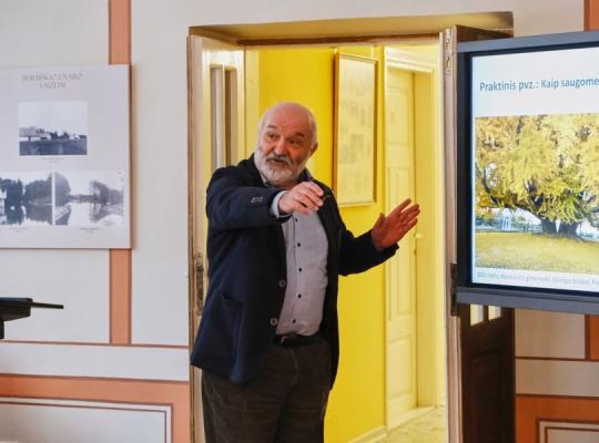Burbiškio dvaro istorijos muziejuje vyko istorinių želdynų paveldui skirta konferencija