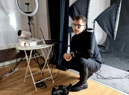 Knygų namuose duris atvėrė Fotostudija