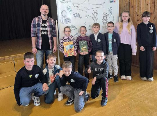Grinkiškyje – linksma kūrybos banga su rašytoju Virgiu Šidlausku