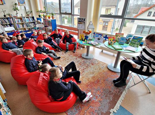 Šiaurės šalių literatūros savaitė Radviliškio rajono bibliotekose: vienybės ir bendrystės šviesa