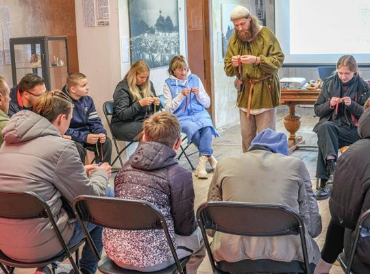 Šeduvos kraštotyros muziejuje vyko renginys „Archeologo lobis: miestų odiniai radiniai“