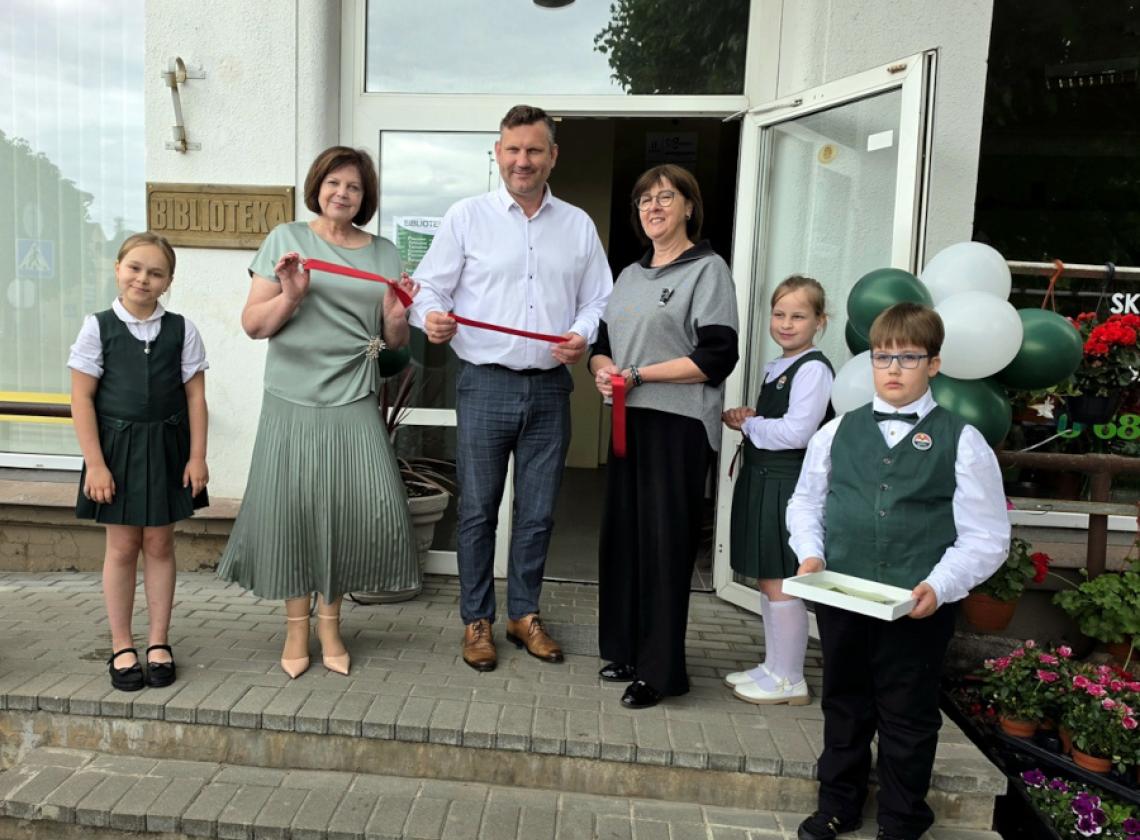 Šeduvoje atidaryta naujoji biblioteka – šviesesnė, erdvesnė ir dar arčiau bendruomenės