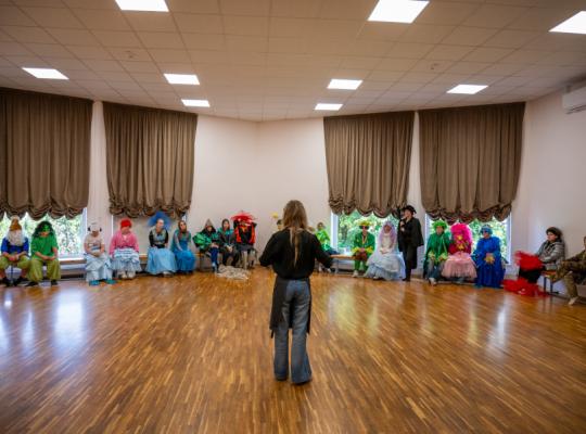 Kūrybinė jaunimo kelionė stovykloje „Miško būtybių scena“