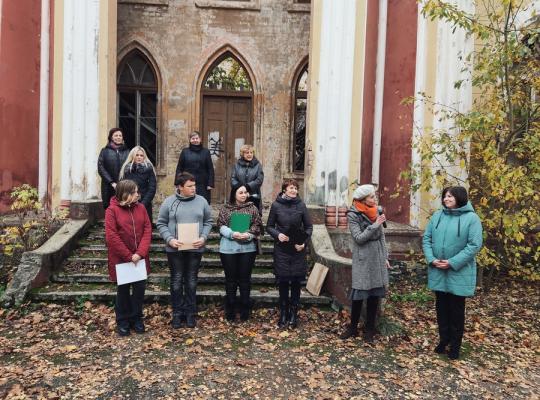 Raudondvaryje įvyko lyrinis vakaras „Kultūros atspindžiai dvarų istorijoje“