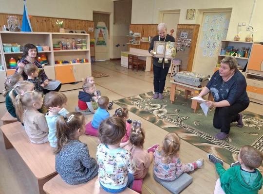 Bibliotekininkių viešnagė lopšelyje-darželyje „Žvaigždutė“
