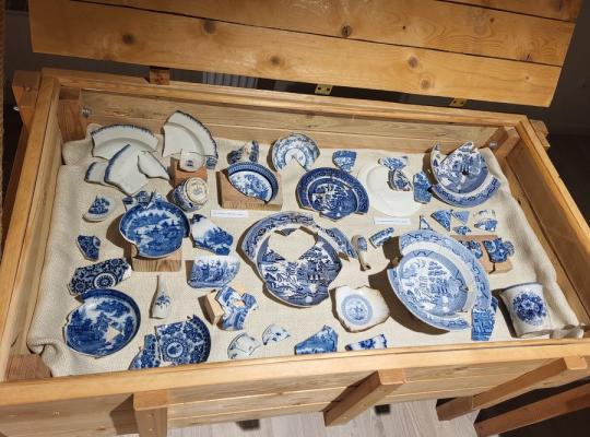 Europos archeologijos dienų renginyje Burbiškio dvare – fajanso ir porceliano pasaulis