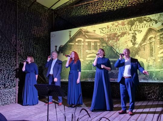Finalinis „Dvaro vakarų“ koncertas užbaigė vasaros muzikos ciklą Pakiršinyje