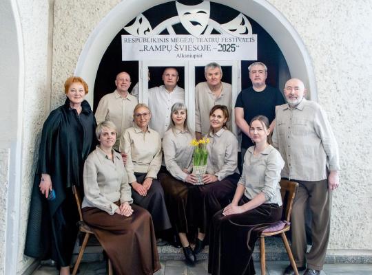Alksniupiuose sužibo „Rampų šviesos“: žiūrovams parodyti net 6 spektakliai