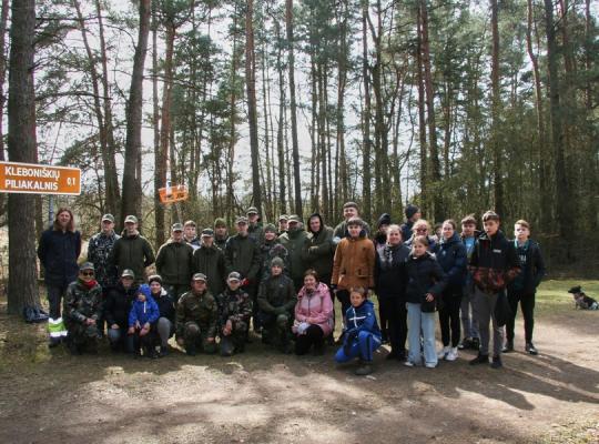 Talkininkai tvarkė Daugyvenės muziejaus archeologijos paveldo objektus
