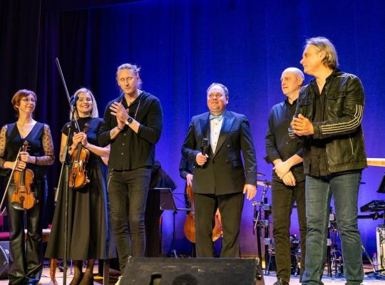 Vivaldi suskambo kitaip: simfoninio roko koncertas įkvėpė publiką