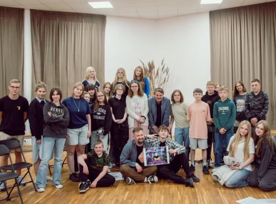 Vaizdo turinio kūrimo stovykla „Kino bitės“ Radviliškyje: savaitė su kino magija