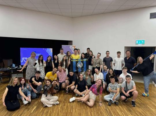 Pasaulis be sienų: jaunimo mainai Radviliškyje su „Kultūrink“ Erasmus+ projektu