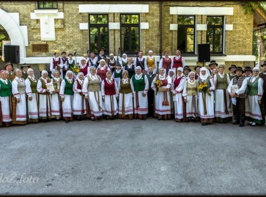 Pakiršinio dvare vyko II folkloro festivalis „Tėvelio dvarely“