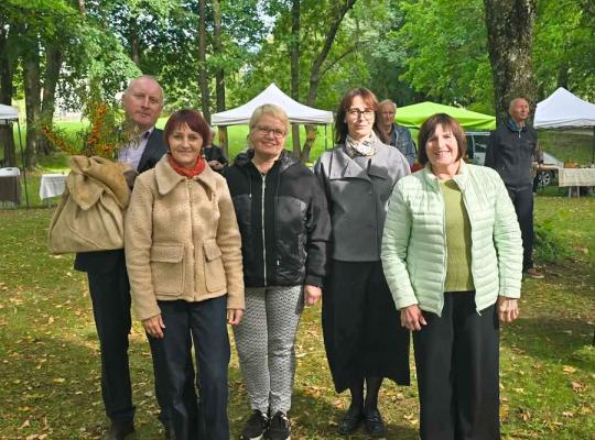 Nuo gyvųjų tradicijų iki teatro scenos: „Kultūrinės jungtys“ keliauja
