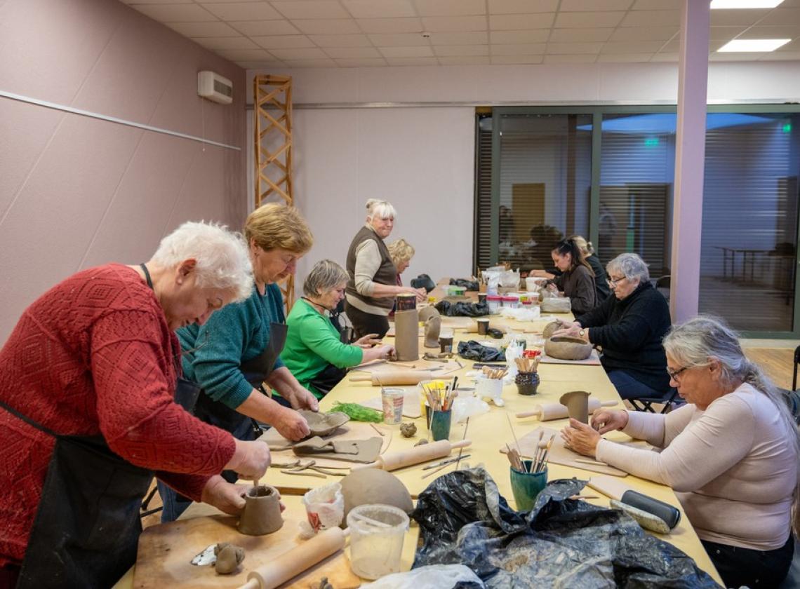 „Kultūrinės jungtys“ auga: tęsiamas veiklas papildo vokalo dirbtuvės