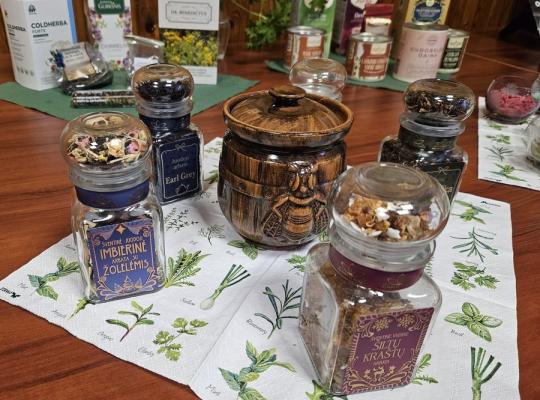 Pociūnuose pasklido žolelių aromatas