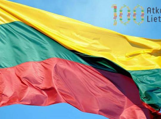 Lietuvos valstybės vėliava – valstybingumo simbolis. Ar žinome, kaip ir kada ją iškelti?