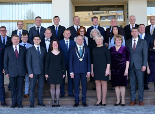 Balandžio 25-oji Radviliškio rajono savivaldybėje – pirmojo naujai išrinktos Radviliškio rajono savivaldybės tarybos posėdžio diena