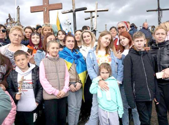 Kryžių kalne pastatytas atminimo kryžius Ukrainos laisvės gynėjams