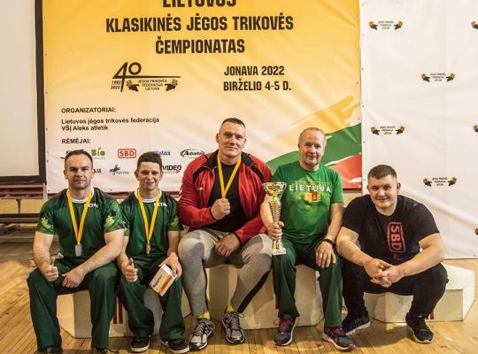 Radviliškio jėgos trikovininkai tapo Lietuvos čempionais bei prizininkais