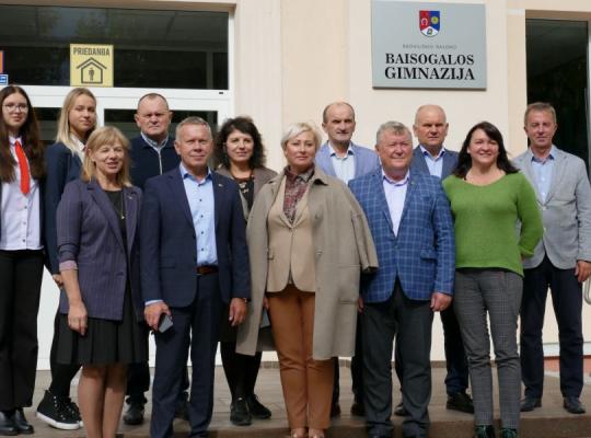 Baisogalos gimnazijoje pristatytos edukacinės erdvės