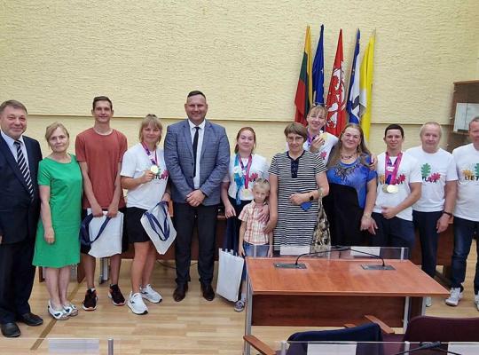 Meras padėkojo Specialiosios olimpiados pasaulio vasaros žaidynių laimėtojams ir dalyviams