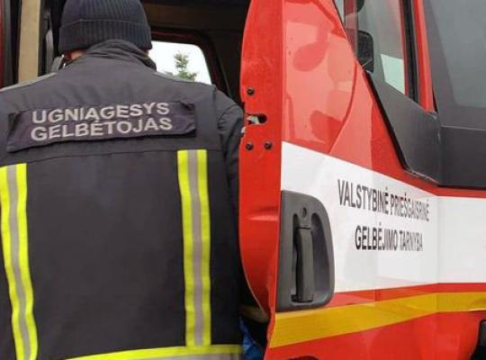 Informacija apie sprendimą likviduoti biudžetinę įstaigą. Ugniagesiai Šeduvoje dirbs ir toliau