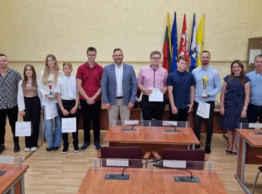 Italijoje laurus nuskynusiems Radviliškio muzikos mokyklos kolektyvams – mero padėka