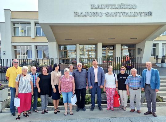 Rajono vadovai svečiams iš Vokietijos padėkojo už dešimtmečius teikiamą labdarą