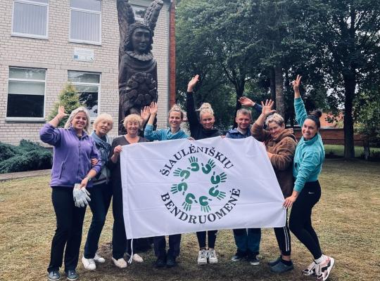 Šiaulėniškių bendruomenė įgyvendino projektą-akciją „Žaisk ir auk!“