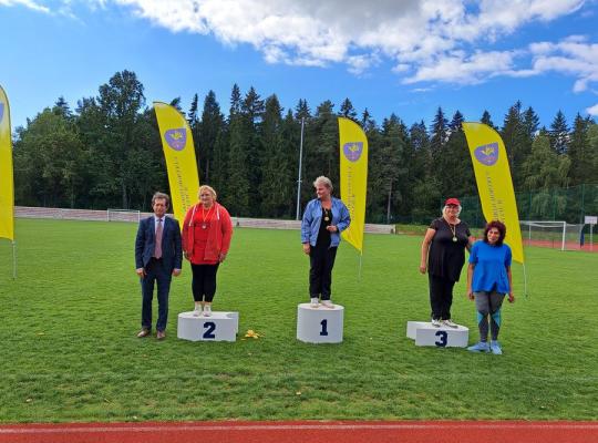 Radviliškio neįgaliųjų pergalės sporto šventėje