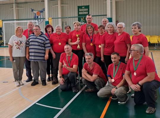 Radviliškio rajono neįgaliųjų draugijai - čempionų taurė