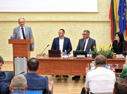 Už darbą padėkota vicemerui Vytautui Krikščiūnui