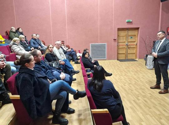Šeduvos gyventojų balsas girdimas: meras susitiko su miesto bendruomene