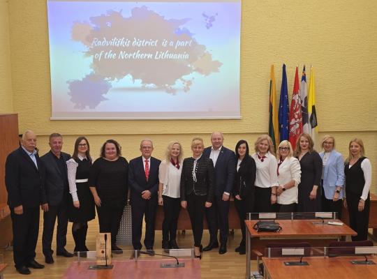 Savivaldybėje viešėjo delegacija iš draugaujančio Gniezno miesto
