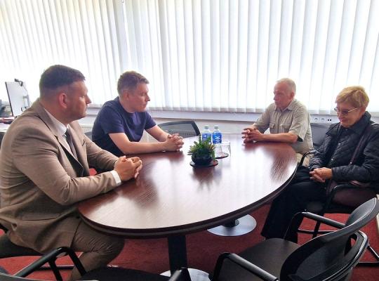 Piketas virto pokalbiu: meras pažadėjo ginti gyventojų interesus