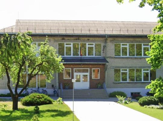 Savivaldybė gelbėja Šiaulėnų gimnaziją – išsaugota abiturientų klasė