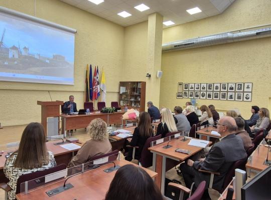 Prieš naujus mokslo metus – Radviliškio ugdymo įstaigų vadovų pasitarimas