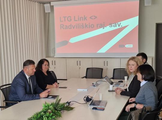 Daugiau reisų, patogesni traukiniai Radviliškyje – geros naujienos keleiviams