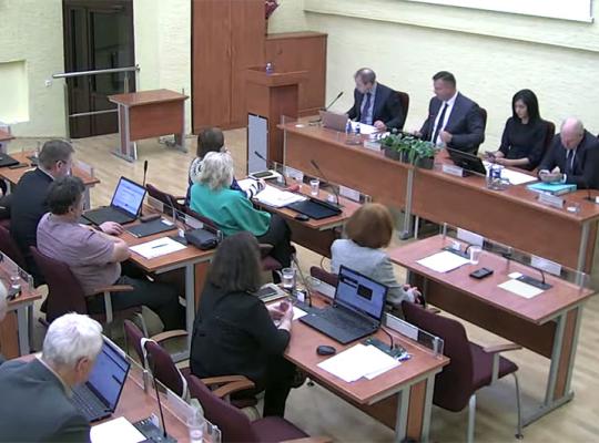 Vaikus auginantiems gyventojams atpigs verslo liudijimų kainos