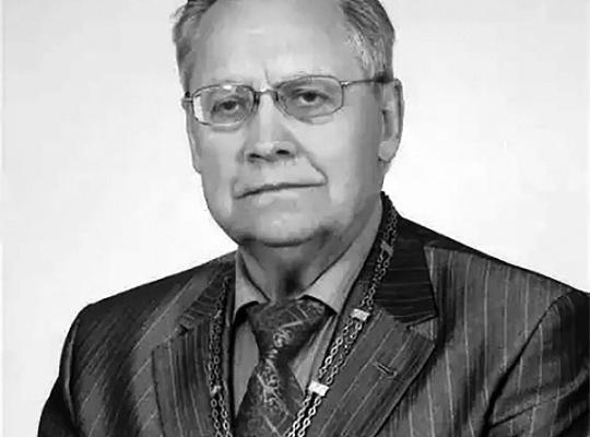 IN MEMORIAM VIKTORUI KARMONUI