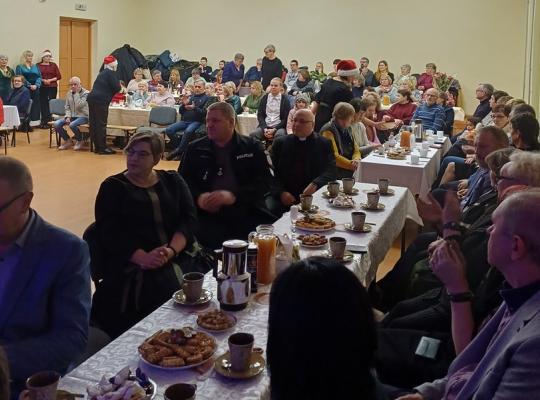 Pociūnėliuose – eglutės šviesa ir padėkos žodžiai