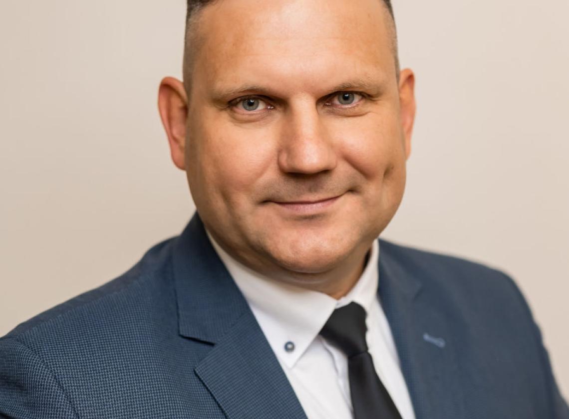 Mieli mokiniai, mokytojai, tėveliai, visa švietimo bendruomene!